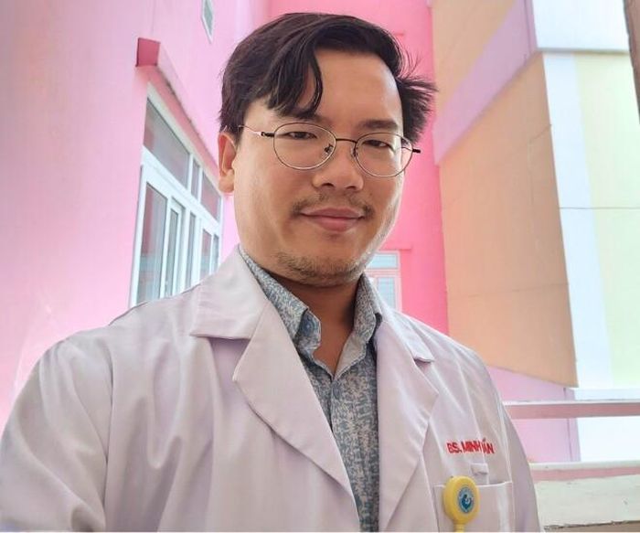 ThS.BS Hồ Minh Tuấn - giảng viên Trường Đại học Khoa học Sức khỏe - Đại học Quốc gia TP.HCM.