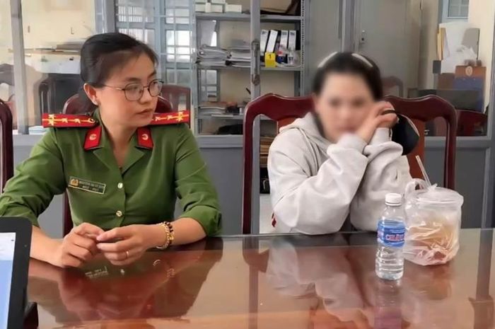 Cơ quan công an làm việc với đối tượng V.T.M.T. Ảnh: CA Cần Thơ.