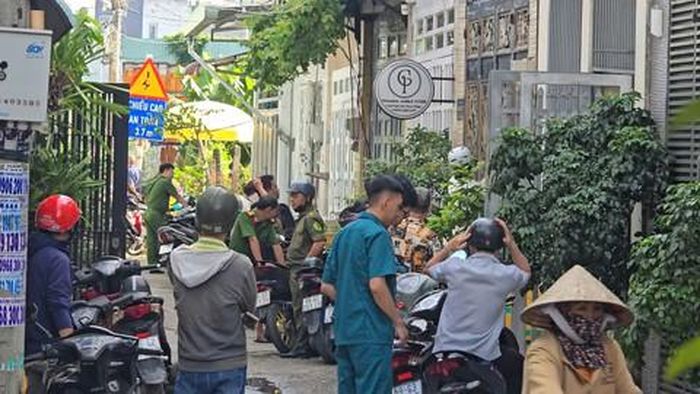 Cảnh sát có mặt tại hiện trường vụ việc.