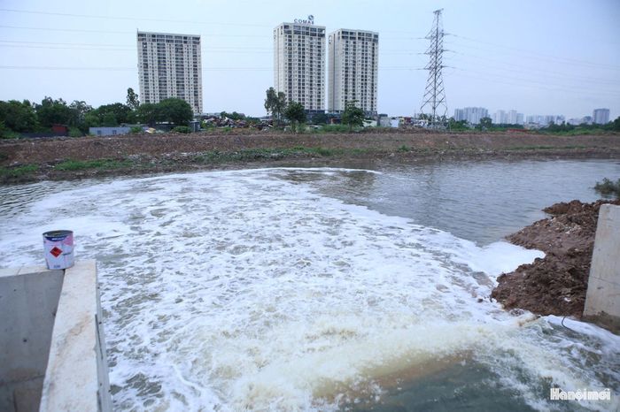 Trạm bơm Cầu Ngà 1 vận hành góp phần tăng năng lực tiêu thoát nước. Ảnh: Duy Khánh