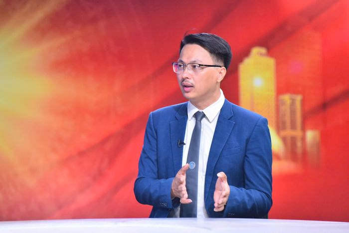 TS, luật sư Đặng Văn Cường trao đổi tại Chương trình. Ảnh: Phan Anh