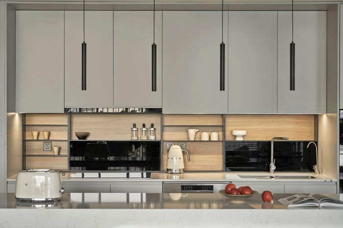 Các dụng cụ bếp của chị Anh Thư - bà chủ của một thương hiệu ẩm thực. Chị Thư rất mê nấu nướng các món ăn để phục vụ chồng con.