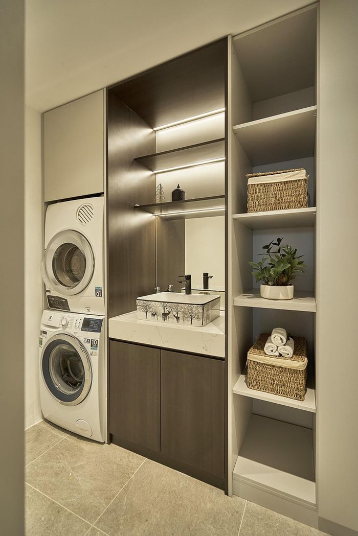 Có thể thấy các kiến trúc sư đã tính toán rất kĩ từ bố trí không gian đến thi công hoàn thiện nội thất đến từng chi tiết nhỏ nhất. Chị Anh Thư cho biết cả gia đình đều ưng ý, hài lòng, cảm thấy thoải mái, yêu hơn ngôi nhà mình sống và gắn kết với nhau hơn.