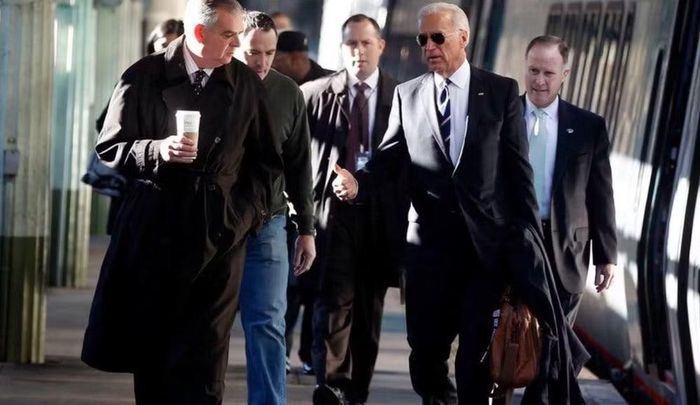 Theo bà Jill Biden, gia đình rất sốc khi biết bệnh đã tiến triển nặng, nhưng việc điều trị bằng xạ trị và liệu pháp hormone đang phát huy hiệu quả.