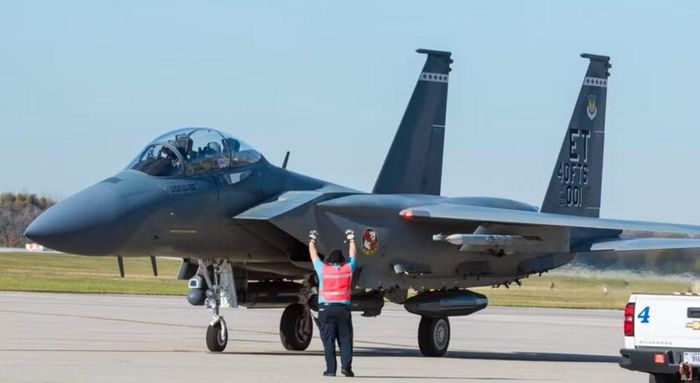 Không quân Mỹ đang lên kế hoạch trang bị máy bay chiến đấu F-15E Strike Eagle cho Phi đội Tiêm kích Dự bị 442 tại căn cứ không quân Whiteman, bang Missouri, sau khi các máy bay tấn công mặt đất A-10 Warthog hoàn tất quá trình nghỉ hưu.