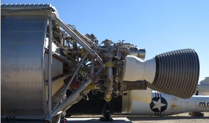 Tuy nhiên, việc sử dụng nhiên liệu lỏng độc hại cũng khiến Titan II tiềm ẩn nhiều rủi ro.