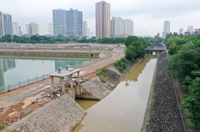 Hồ giúp giải quyết dứt điểm tình trạng úng ngập tại các khu vực như nút giao Tố Hữu - Lương Thế Vinh, phố Đỗ Đức Dục, đường Miếu Đầm, đường Trần Duy Hưng…