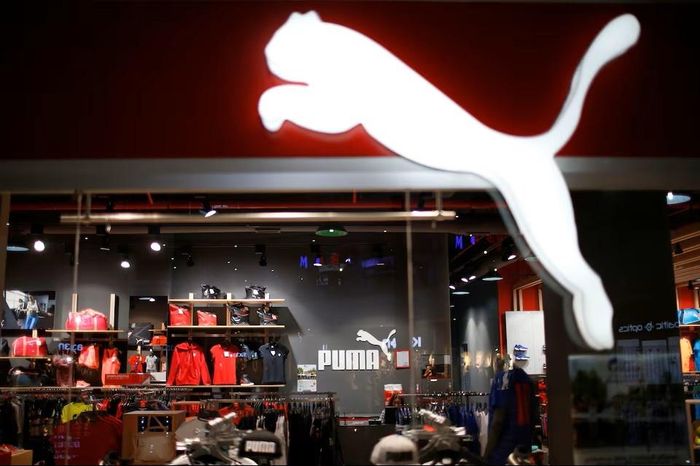 Việc cắt giảm chi phí, tái cơ cấu và khoản hoàn thuế tại Mỹ giúp Puma ghi nhận khoản lỗ thấp hơn dự báo, thay vì nhờ doanh số bán hàng cải thiện. Ảnh: David Mdzinarishvili/Reuters.