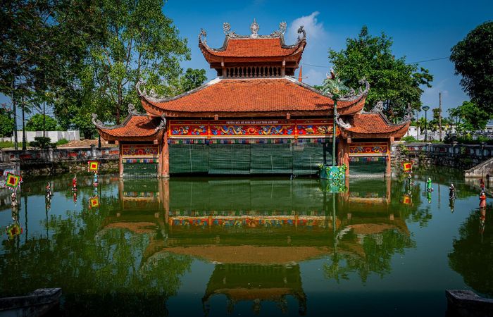 Hệ thống di sản văn hóa phi vật thể, nổi bật là nghệ thuật múa rối nước Đào Thục được xem là một trong những lợi thế để Thư Lâm phát triển văn hóa. Địa phương duy trì và phát huy các phường rối nước truyền thống gắn với phát triển du lịch cộng đồng, qua đó gìn giữ bản sắc văn hóa, đa dạng hóa sản phẩm du lịch và tạo thêm sinh kế cho người dân.