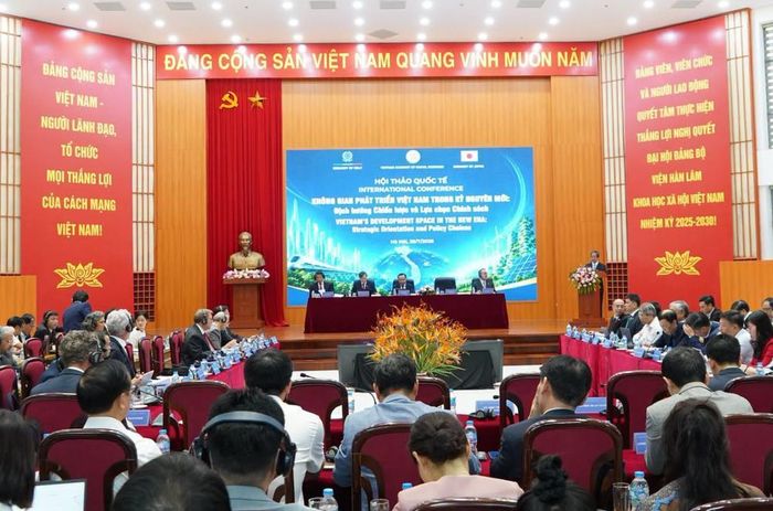 Quang cảnh hội thảo