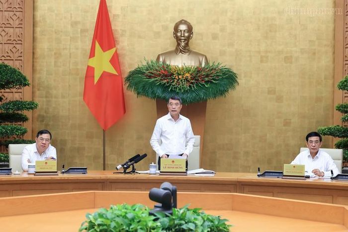 Thủ tướng cũng chỉ đạo các nhiệm vụ, giải pháp trong lĩnh vực quốc phòng, an ninh và đối ngoại - Ảnh: VGP/Nhật Bắc