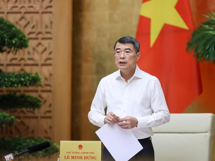 Thủ tướng yêu cầu các bộ, ngành, địa phương tiếp tục bám sát các nghị quyết, chương trình, kế hoạch để triển khai các nhiệm vụ, giải pháp bảo đảm tiến độ, chất lượng - Ảnh: VGP/Nhật Bắc