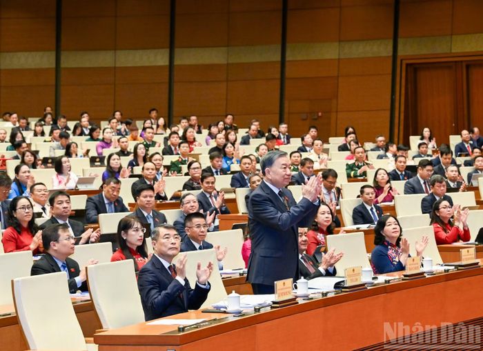 Tổng Bí thư, Chủ tịch nước Tô Lâm; Thủ tướng Chính phủ Lê Minh Hưng; Thường trực Ban Bí thư Trần Cẩm Tú; Chủ tịch Ủy ban Trung ương Mặt trận Tổ quốc Việt Nam Bùi Thị Minh Hoài cùng các đại biểu tham dự phiên khai mạc.
