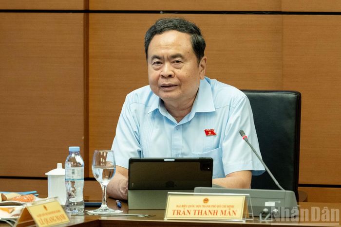 Chủ tịch Quốc hội Trần Thanh Mẫn phát biểu ý kiến thảo luận tại Tổ 2.