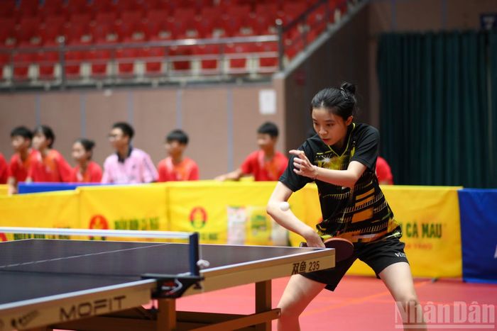 Ngày thi đấu đầu tiên khép lại với nhiều kết quả đáng chú ý, tạo tiền đề cho những cuộc cạnh tranh quyết liệt ở các lượt trận tiếp theo của giải đấu.