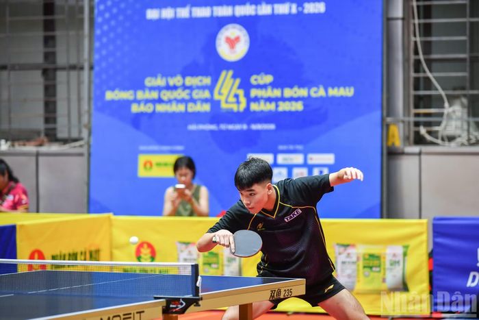Những pha giằng co quyết liệt tại các bàn đấu cho thấy chất lượng chuyên môn đồng đều của các đội tham dự giải.