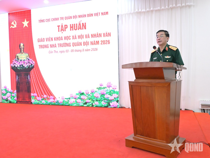 Thượng tướng Trương Thiên Tô phát biểu chỉ đạo lớp tập huấn. 