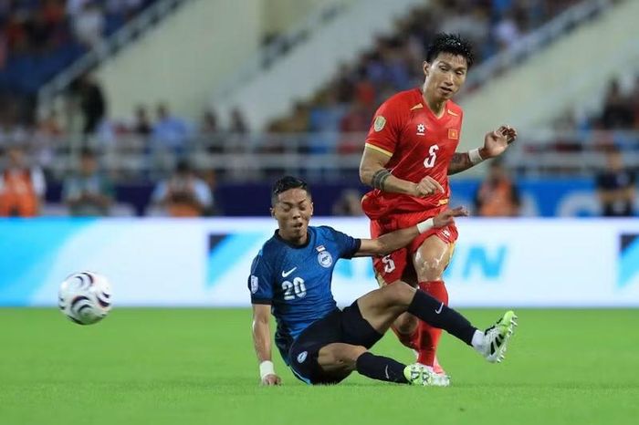 Hai đội đều sở hữu hàng thủ có tổ chức, nên khả năng xuất hiện nhiều bàn thắng là không cao. Ảnh: VFF.