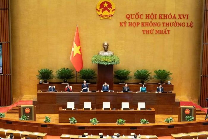 Đoàn chủ tọa tại phiên họp sáng 3/8.