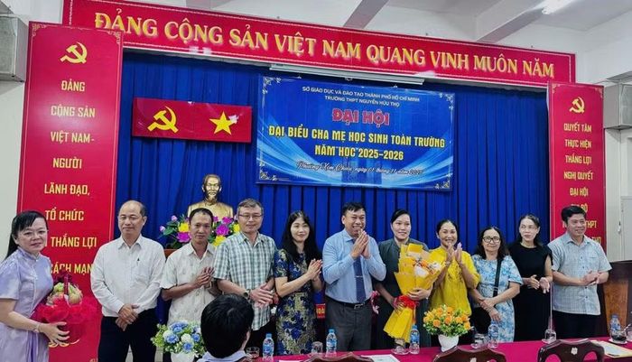 Đại hội Đại biểu Cha mẹ học sinh tại Trường THPT Nguyễn Hữu Thọ.