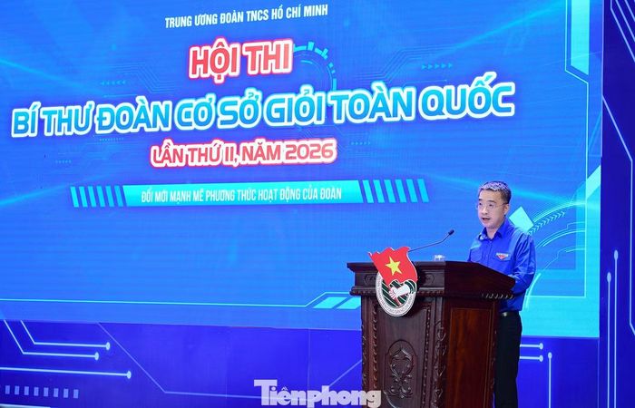 Anh Nguyễn Tường Lâm phát biểu khai mạc hội thi. Ảnh: Xuân Tùng