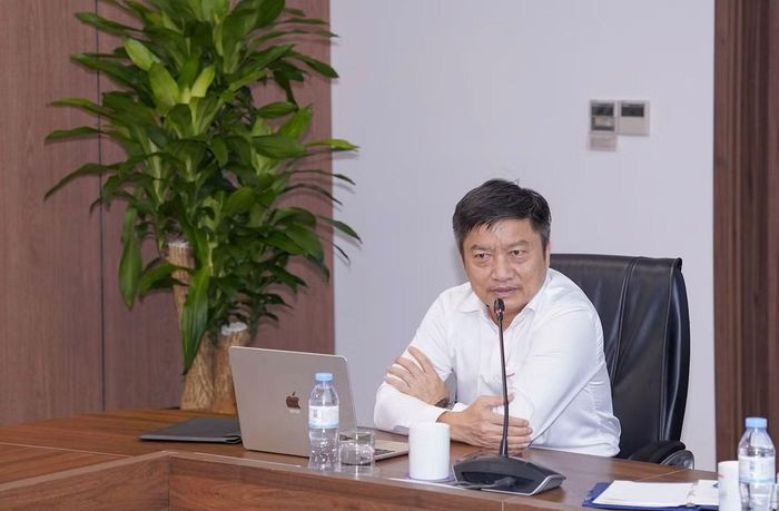 Chủ tịch HĐTV Nguyễn Tiến Khoa phát biểu chỉ đạo tại Hội nghị, định hướng các nhiệm vụ trọng tâm nhằm hoàn thành các mục tiêu sản xuất kinh doanh năm 2026