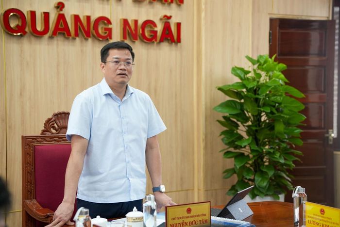 Chủ tịch UBND tỉnh Quảng Ngãi Nguyễn Đức Tâm nhấn mạnh việc đẩy nhanh hoàn thiện đề án, báo cáo đánh giá và các hồ sơ liên quan để sớm trình các cấp có thẩm quyền xem xét.
