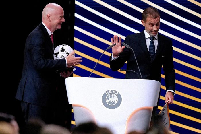 UEFA có thể bỏ phiếu bất tín nhiệm Infantino, thậm chí kiện tụng FIFA. Ảnh: UEFA