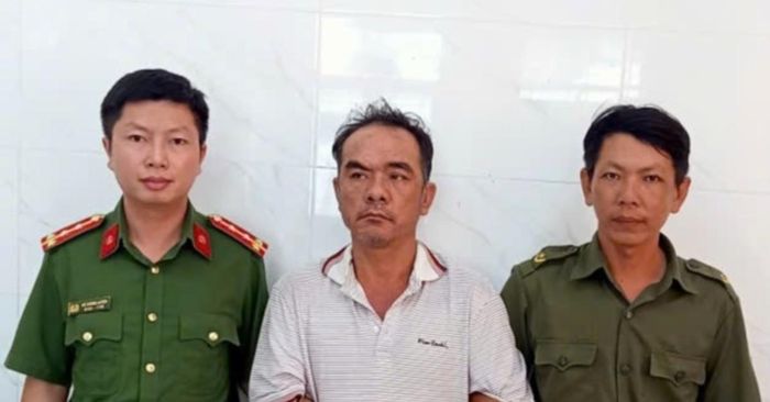 Đối tượng Lê Trung Tính tại cơ quan công an. Ảnh: CACC