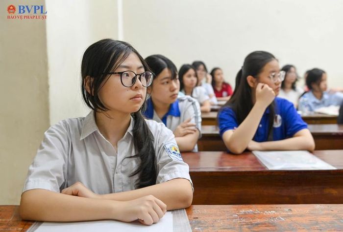 Học sinh lớp 10 chuẩn bị bước vào năm học mới, đồng thời đứng trước quyết định lựa chọn tổ hợp môn học cho ba năm THPT.