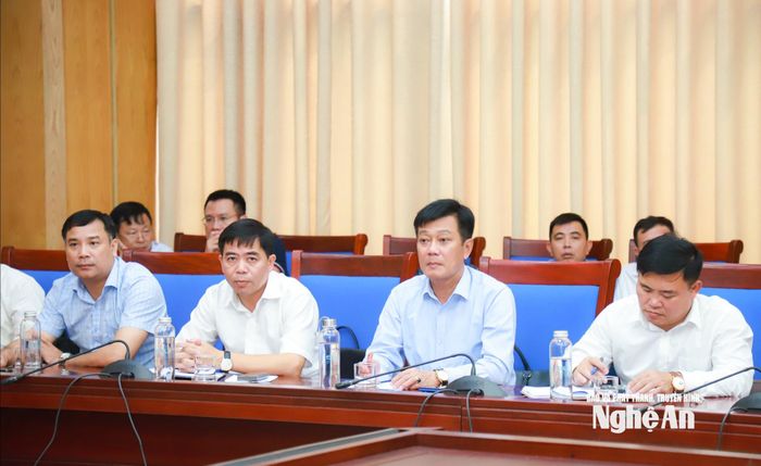 Các đại biểu dự cuộc làm việc. Ảnh: Thành Duy
