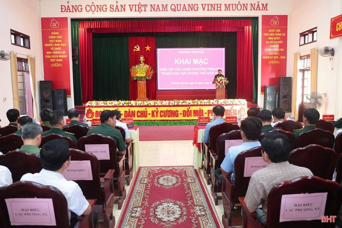 Ban Tổ chức diễn tập phường Trần Phú tổ chức khai mạc diễn tập tác chiến phường trong khu vực phòng thủ năm 2026.
