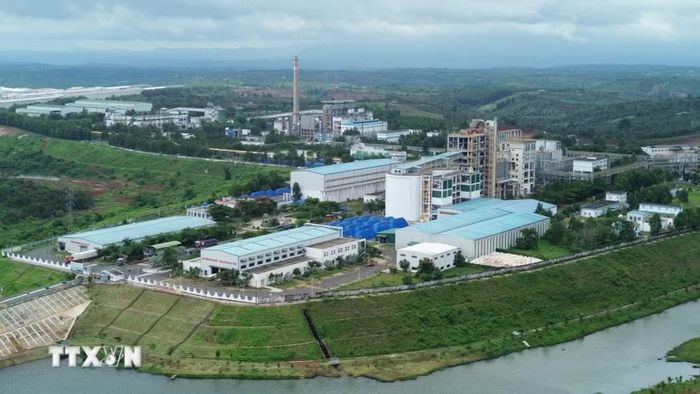 Nhà máy sản xuất Alumin Nhân Cơ (xã Nhân Cơ, tỉnh Lâm Đồng) là một trong những dự án trọng điểm trong chiến lược phát triển ngành công nghiệp bauxite-alumin-nhôm của Tập đoàn Công nghiệp Than-Khoáng sản Việt Nam. (Ảnh: Nguyễn Huy Thành/TTXVN)