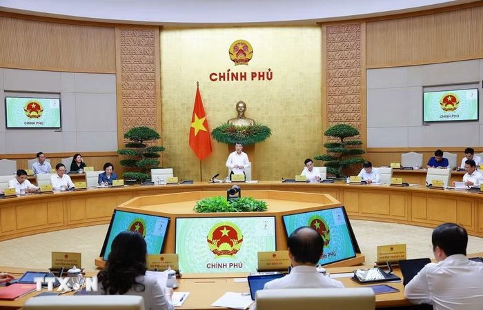 Thủ tướng Lê Minh Hưng chủ trì Phiên họp Chính phủ thường kỳ tháng 7 năm 2026. (Ảnh: Dương Giang/TTXVN)