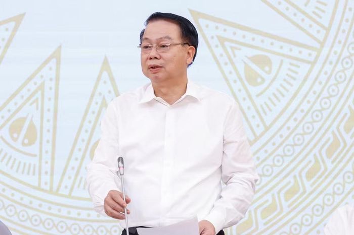 Thứ trưởng Bộ Tài chính Nguyễn Đức Chi đã có những chia sẻ về thu ngân sách nhà nước năm 2026 và các giải pháp hỗ trợ người dân và doanh nghiệp trước áp lực giá cả. (Ảnh: PV/Vietnam+)