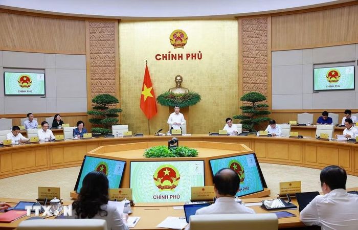 Thủ tướng Lê Minh Hưng chủ trì Phiên họp Chính phủ thường kỳ tháng 7 năm 2026. (Ảnh: Dương Giang/TTXVN)