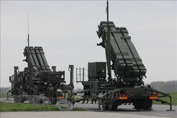 Hệ thống phòng không Patriot của Mỹ tại sân bay Warsaw-Radom ở Radom, Ba Lan. Ảnh tư liệu: PAP/TTXVN