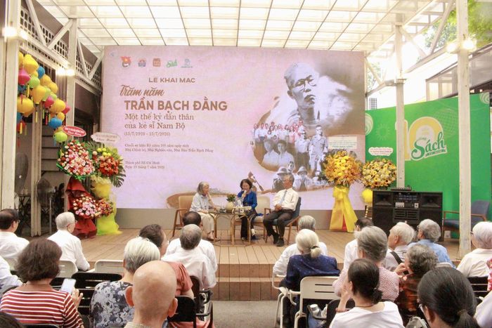 Các hoạt động giao lưu văn hóa, lan tỏa những giá trị tốt đẹp đến đông đảo công chúng được tổ chức thường xuyên tại Đường sách TP Hồ Chí Minh.
