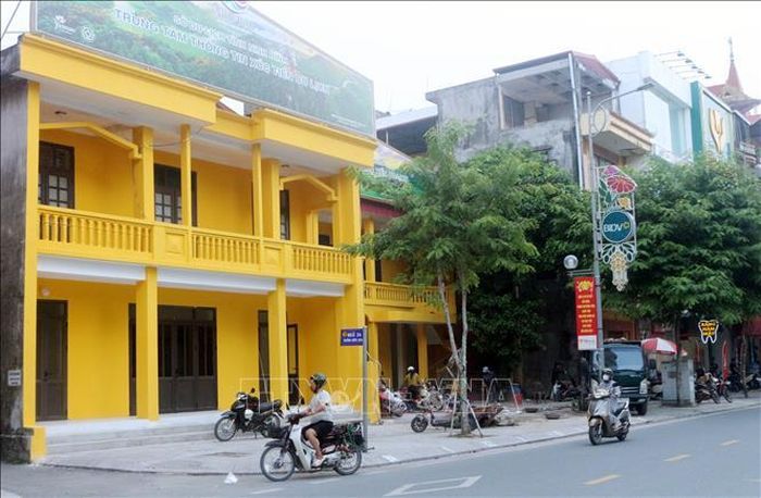 Trung tâm Thông tin Xúc tiến du lịch Ninh Bình tại khu vực trung tâm phường Phủ Lý tạo thuận lợi cho công tác thông tin, tuyên truyền, quảng bá điểm đến đến Di sản Ninh Bình.