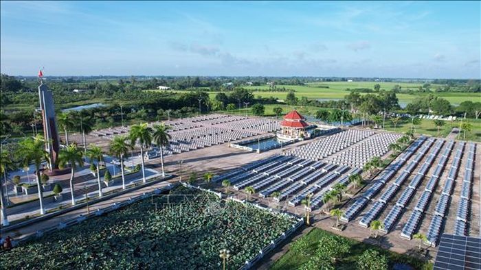 Quang cảnh Nghĩa trang xã Phước Long (tỉnh Cà Mau).