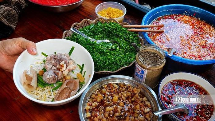 Một tô bánh canh nóng hổi mở đầu hành trình khám phá văn hóa và ẩm thực Tây Ninh.