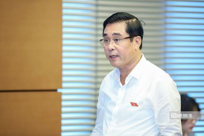 ĐBQH Nguyễn Cao Sơn tham gia góp ý kiến (Ảnh: Hữu Thắng).