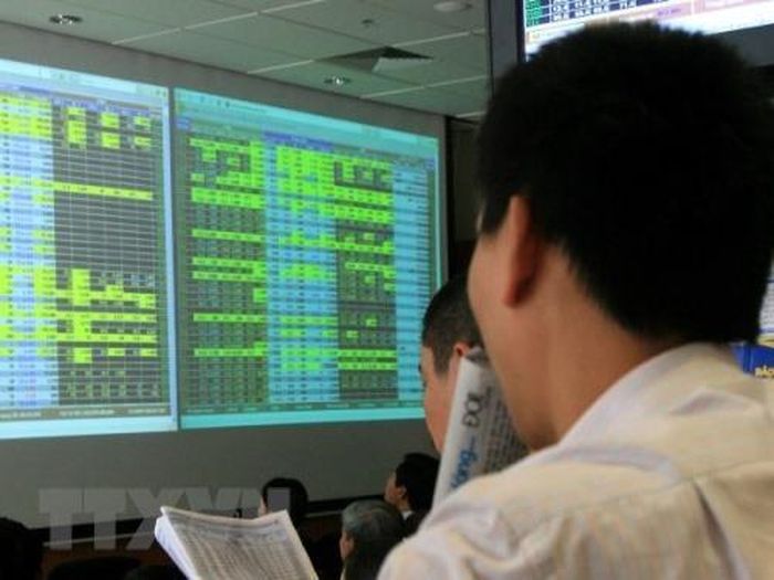 VN-Index tăng hơn 27 điểm, khối ngoại mua ròng trở lại hơn 1.000 tỷ đồng. Ảnh minh họa: TTXVN