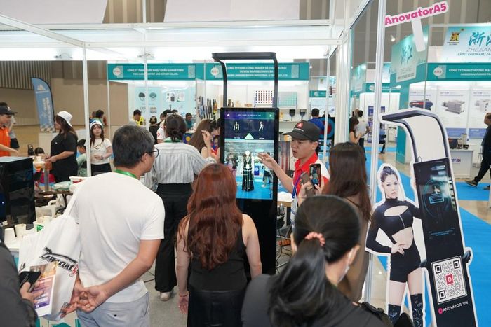 Nhiều công nghệ tiên tiến được trưng bày tại hội chợ. Ảnh: Uyên Hương/Bnews/vnanet.vn