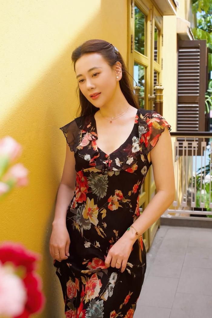 Phương Oanh trở lại với hình ảnh quen thuộc trên mạng xã hội. Ảnh: FBNV