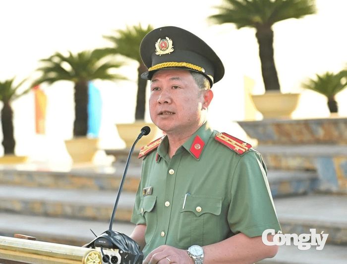Đại tá Nguyễn Quân - Phó Giám đốc Công an tỉnh Khánh Hòa phát biểu.