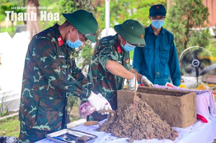 Mỗi mẫu sinh phẩm được lấy hôm nay không chỉ là dữ liệu phục vụ giám định ADN mà còn mở thêm hy vọng cho hành trình tìm lại danh tính của những người đã ngã xuống vì độc lập, tự do của dân tộc.