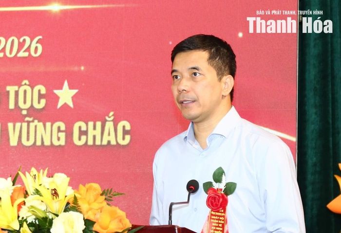 Phó Bí thư Thường trực Tỉnh ủy Nguyễn Hồng Phong phát biểu tại ngày hội.