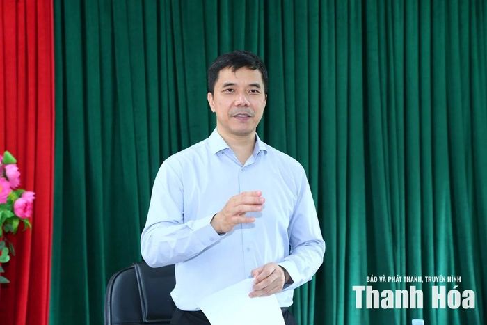 Phó Bí thư Thường trực Tỉnh ủy Nguyễn Hồng Phong phát biểu tại buổi làm việc.