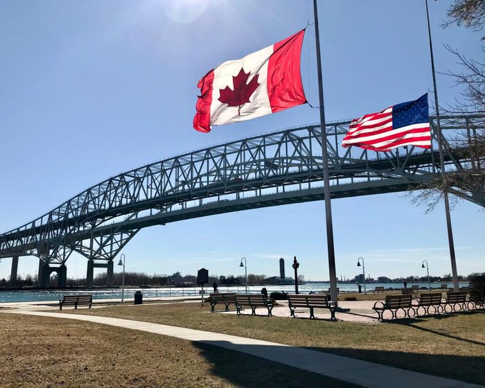 Người Canada đã chi 18,8 tỷ USD cho du lịch Mỹ trong năm 2025, giảm 3,3 tỷ USD so với năm trước. Xu hướng này được cho là phản ánh tác động từ chính sách của Tổng thống Mỹ Donald Trump đối với Canada. Ảnh: Reuters.